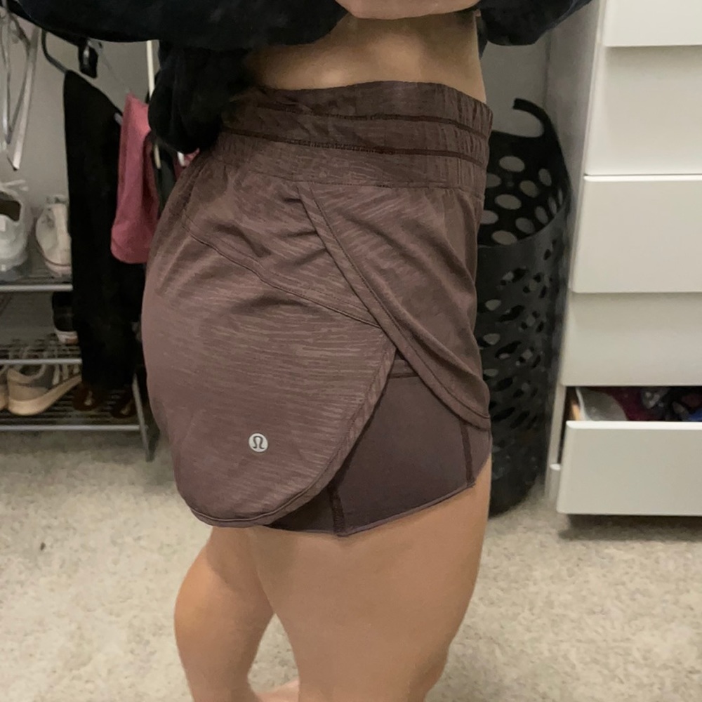 Wine colored lulu lemons never worn